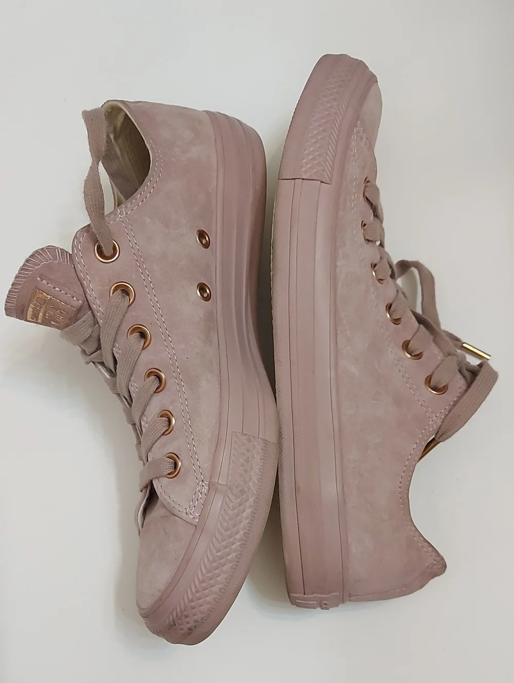 Converse Women's Dusty Rose Low-Top Sneakers